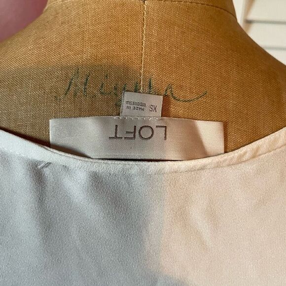 LOFT | navy & cream stripe short sleeve blouse XS - Picture 3 of 5